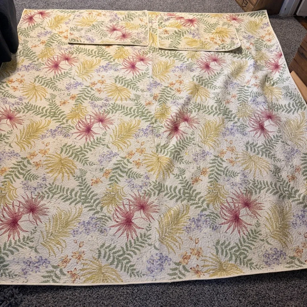 Botanical Floral Fern Quilt Set with 2 Pillow Shams Cotton Blend Cream Multi